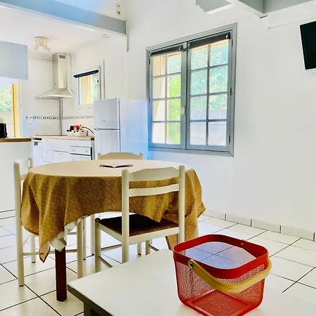 Geay Location En Bordure De Foret Et 900 M De La Holiday home *