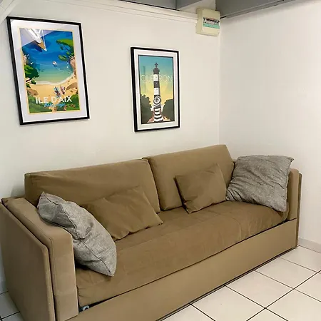 Holiday home Geay Location En Bordure De Foret Et 900 M De La